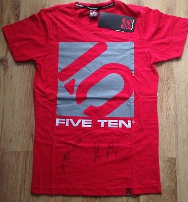 Five Ten 5:10 T-Shirt Signed by Steve Peat & Greg Minnaar